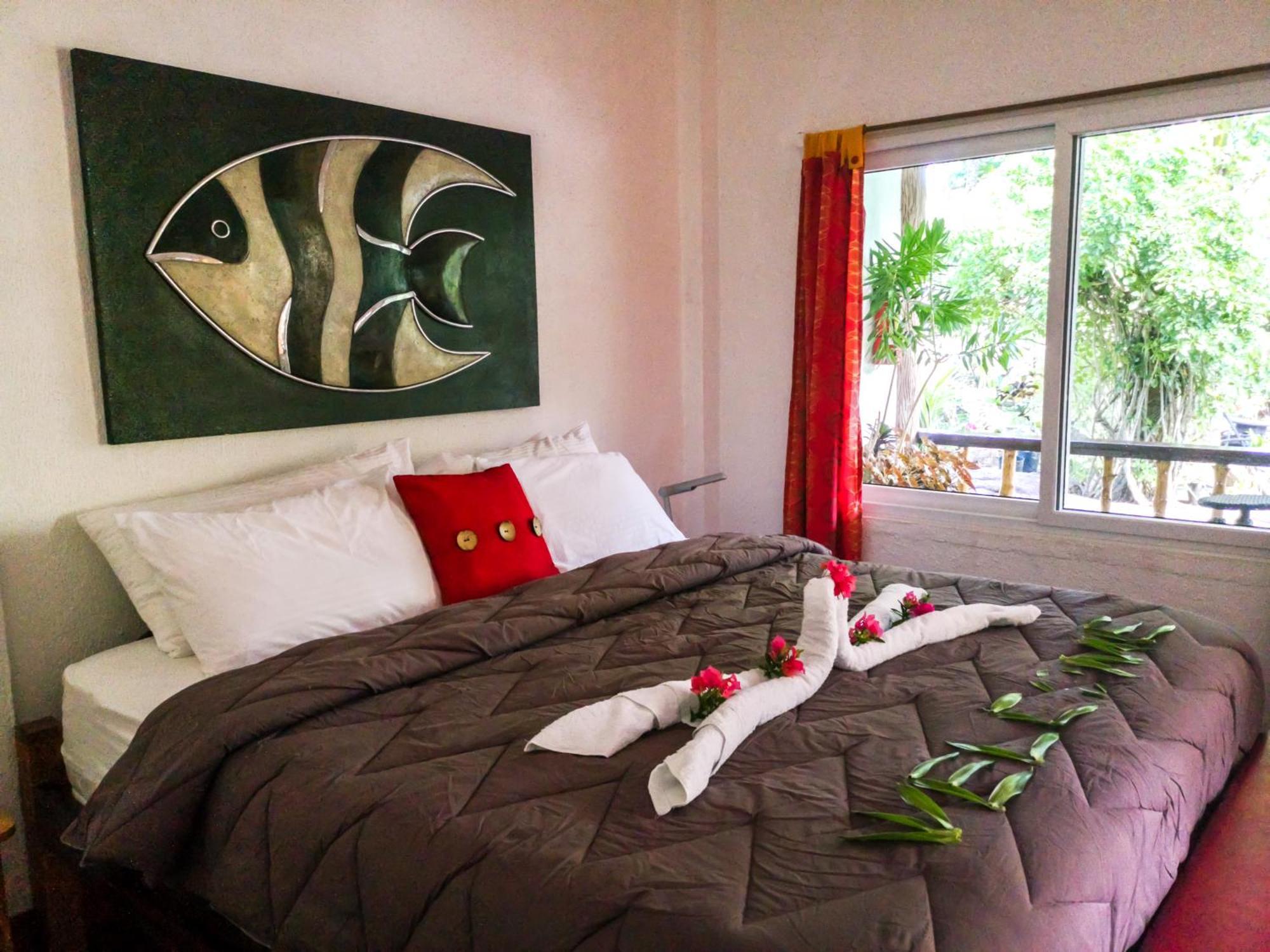 Polaris Beach And Dive Resort Inc Loon المظهر الخارجي الصورة