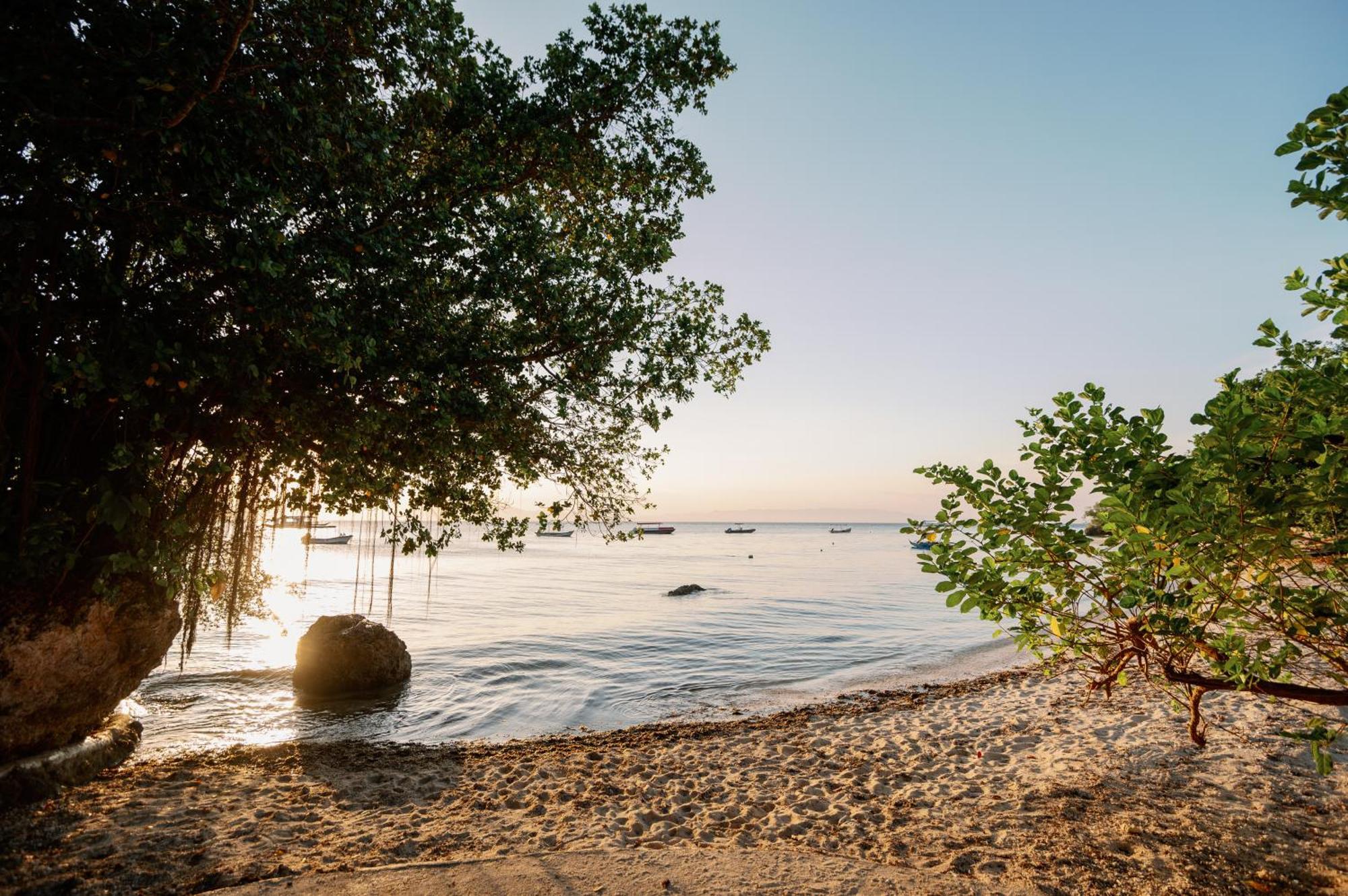 Polaris Beach And Dive Resort Inc Loon المظهر الخارجي الصورة