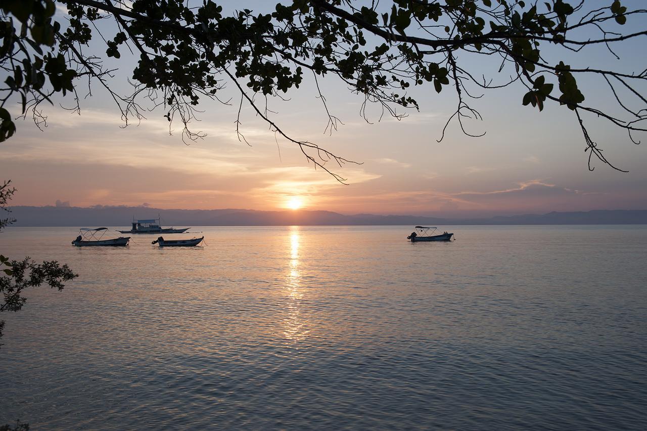 Polaris Beach And Dive Resort Inc Loon المظهر الخارجي الصورة